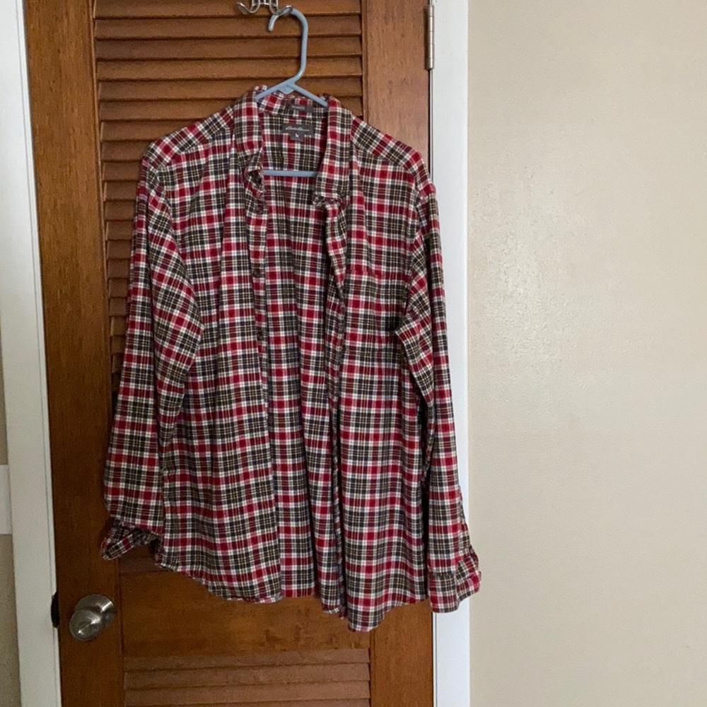 Eddie Bauer like new flannel shirt